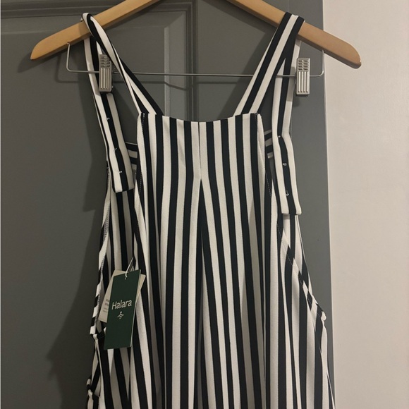 Halara Black and White Striped Maxi jumpsuit - Picture 6 of 7